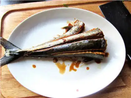 Make Red-burned fish tails step 13
