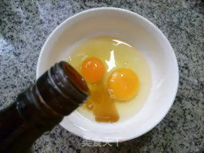 Make White eggs and watermelon peels step 2