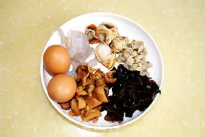Make Soybeans and seafood step 2