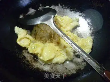 Make White eggs and watermelon peels step 8
