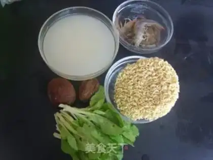 Make Shrimp noodles step 0