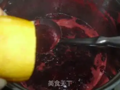 Make Strawberry sauce step 4