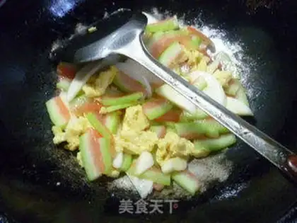 Make White eggs and watermelon peels step 15