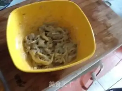 Make Pretzel mushrooms step 2