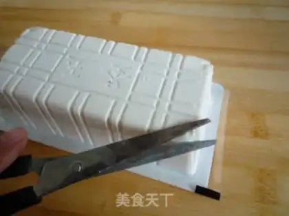 Make Eggs and tofu step 1