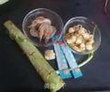 Make Seafood soup step 0
