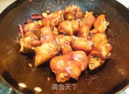 Make Soy pig hoofs step 7