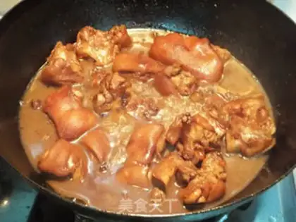 Make Soy pig hoofs step 11