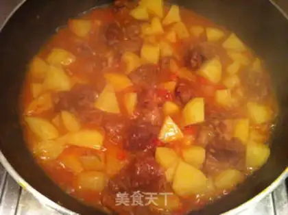 Make Tomato oxen with potatoes step 6