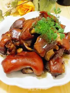 Make Soy pig hoofs step 13