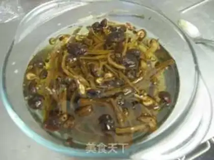 Make Tea, mushroom, bone soup step 1