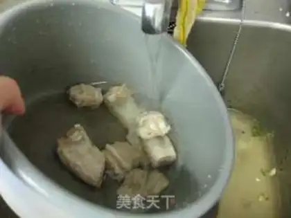 Make Tea, mushroom, bone soup step 4