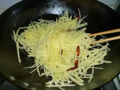 Make Spicy potatoes step 4
