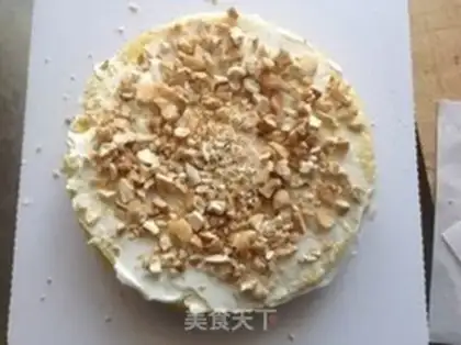 Make Cherry basket birthday cake step 9
