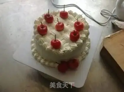 Make Cherry basket birthday cake step 13