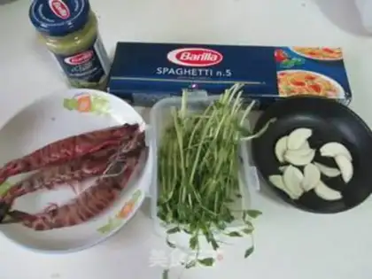 Make Shrimp-hot pasta step 0