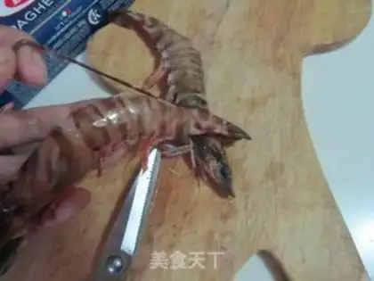 Make Shrimp-hot pasta step 1