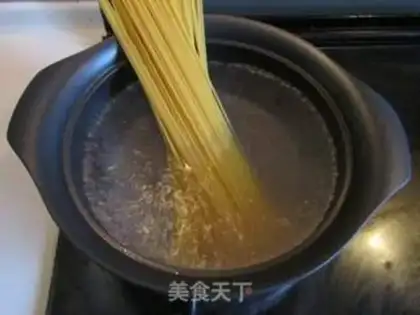Make Shrimp-hot pasta step 2