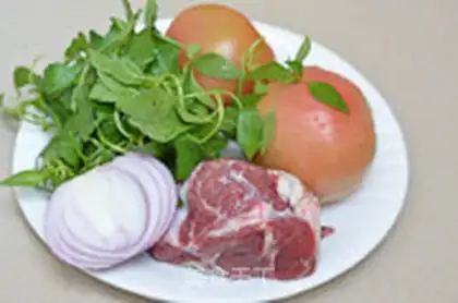 Make Tomato beef step 0