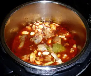 Make Red-oiled bean pig hoof step 7