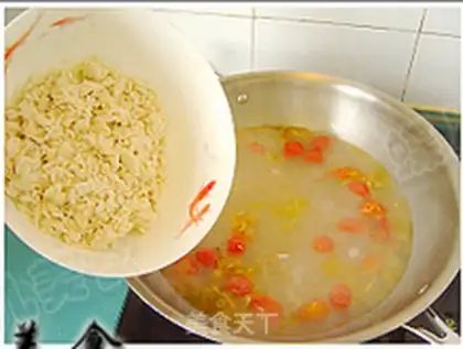 Make Seafood goose soup step 9