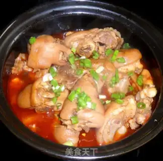 Make Red-oiled bean pig hoof step 9