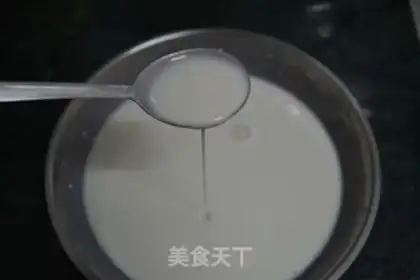 Make Mango Snowmen step 1