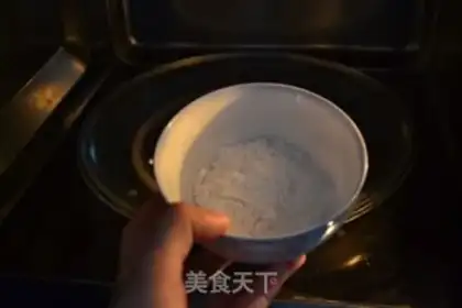 Make Mango Snowmen step 4