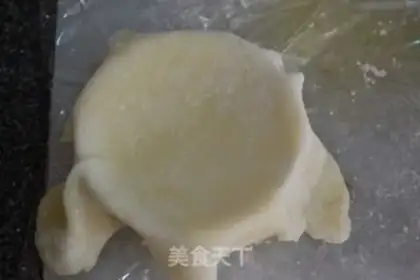 Make Mango Snowmen step 7