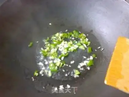 Make Chili shrimp rice step 3