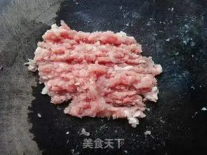 Make Meatmeal peanut noodles step 2