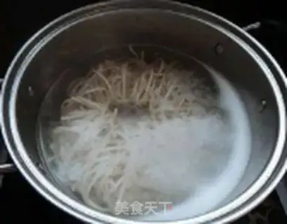 Make Meatmeal peanut noodles step 8