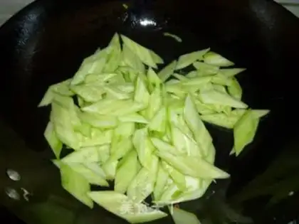 Make Cucumber eggs step 4