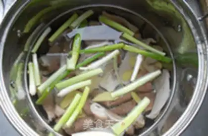 Make Pig belly soup step 4