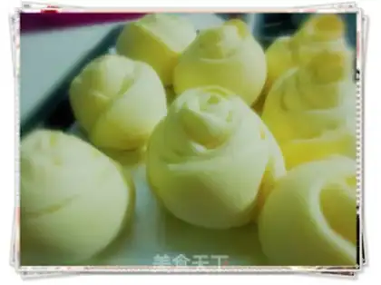 Make Rose bread step 13