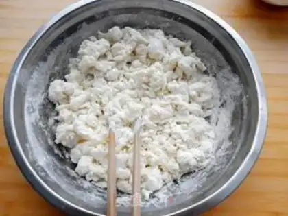 Make The original hand grab cake step 0