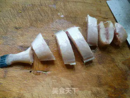 Make Dry-burned rubber fish step 3