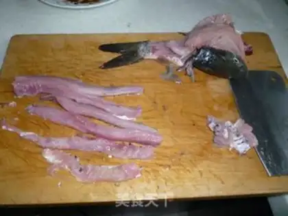 Make Peas and fish bone soup step 1
