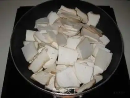Make Rotten milk, almond mushrooms step 3