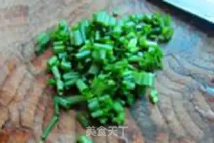 Make Microbes with pig ears step 6