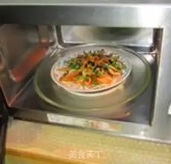 Make Microbes with pig ears step 8