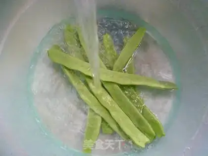 Make Five flowers and beans step 1