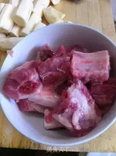 Make The iron stick is full of chop soup step 1