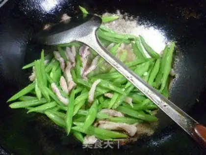 Make Five flowers and beans step 7