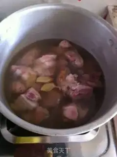 Make Red burning of pigs