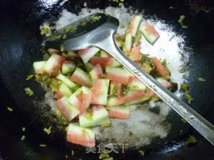 Make Snow gravy and watermelon step 10