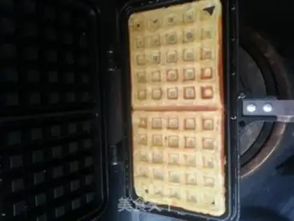 Make original waffles step 4