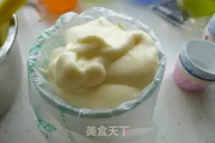 Make Cherry cupcakes step 9