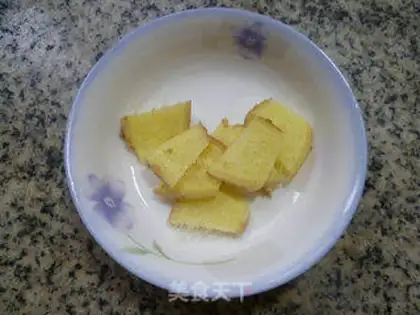 Make Clear the yellow fish step 1