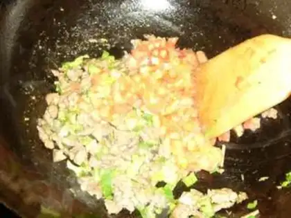 Make Potato beef pasta step 7